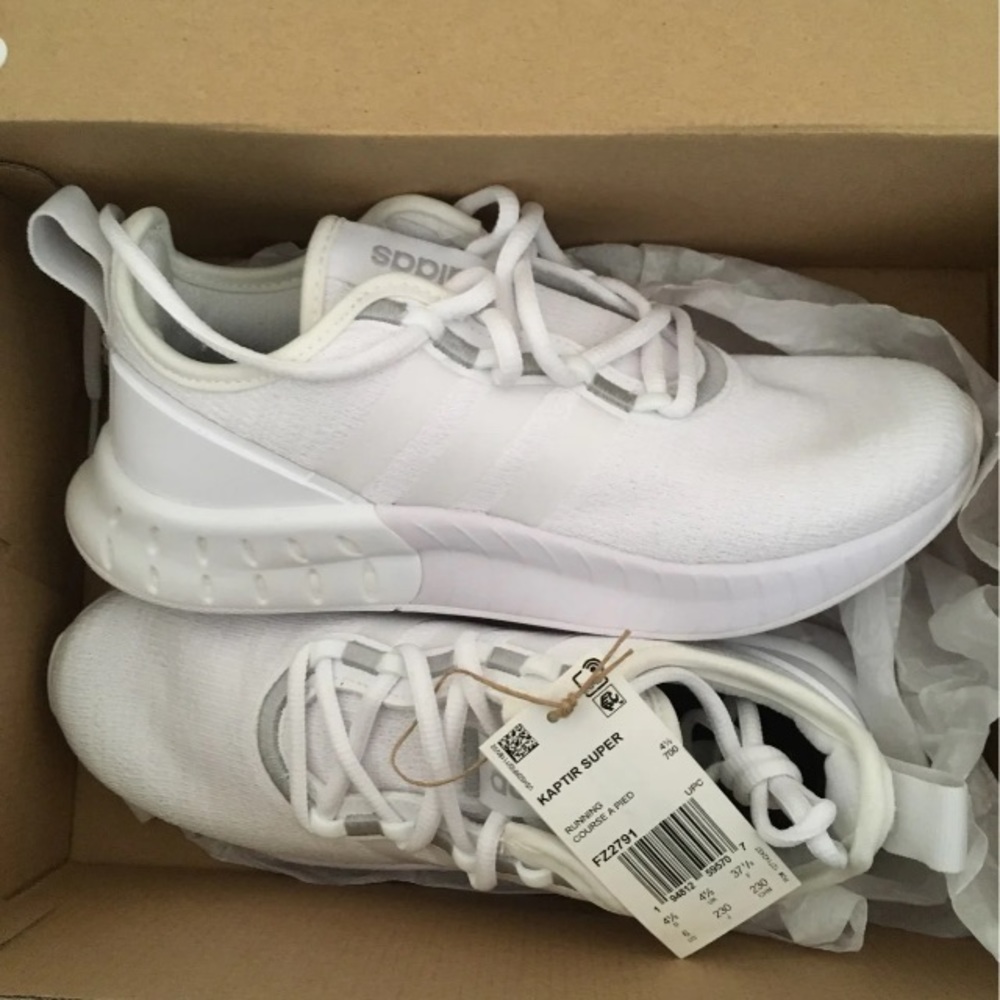 NWT Adidas Kaptir Super Shoe size 6